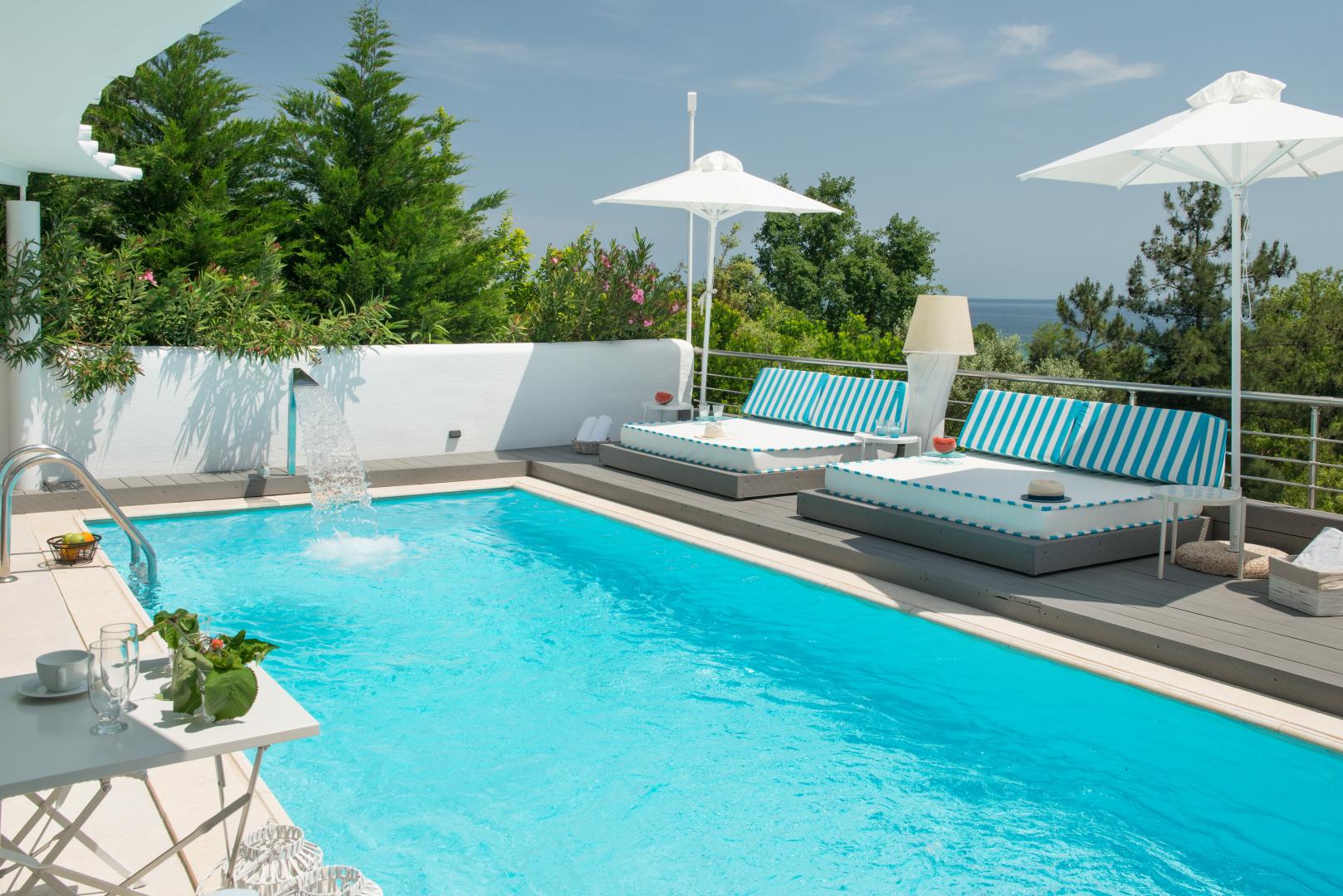 Mare Monte Small Boutique Hotel image 0