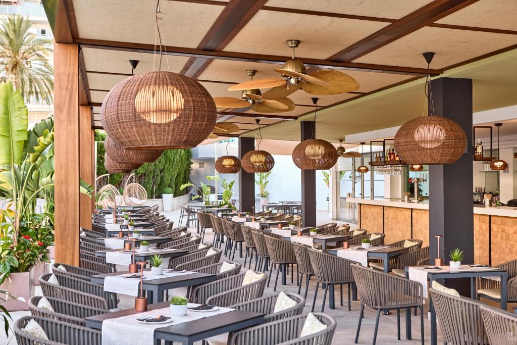 Tomir Portals Suites image 2