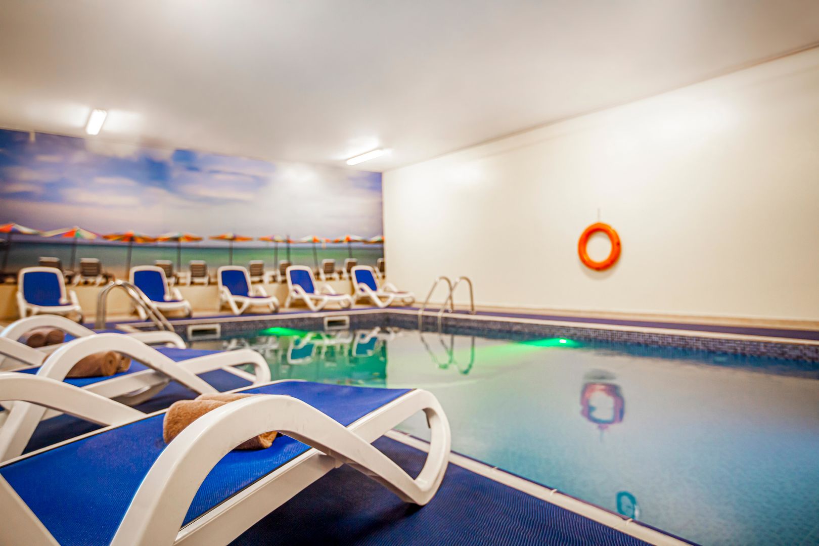 Golden Sands Hotel & Residences image 2