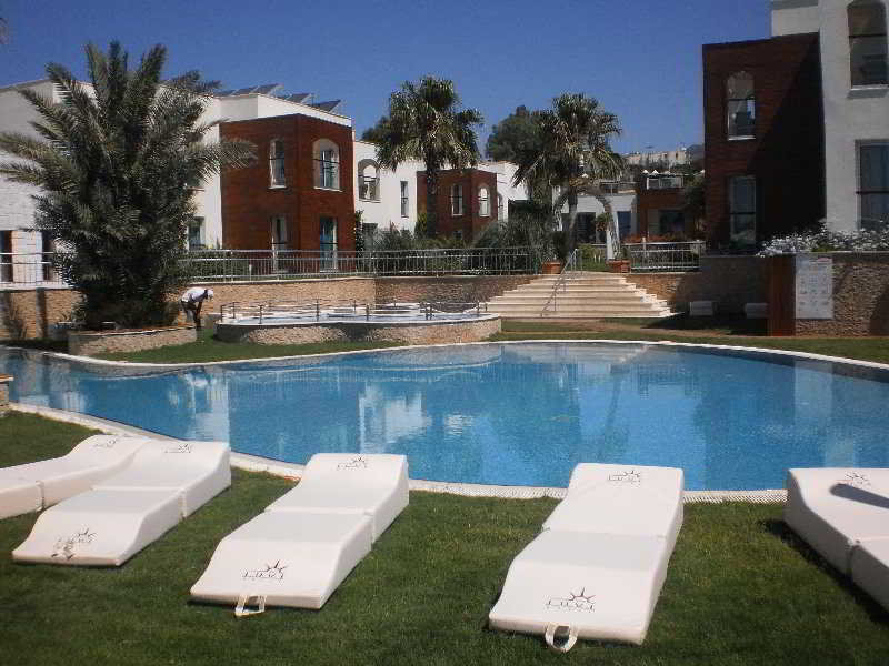 Costa Luvi Hotel image 0