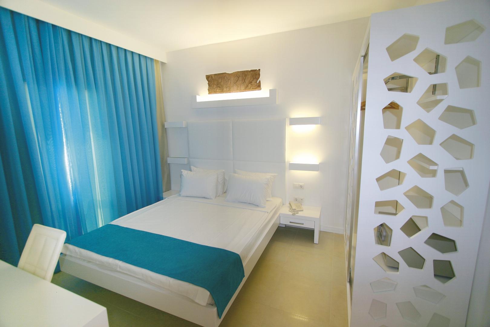 Costa Luvi Hotel image 1
