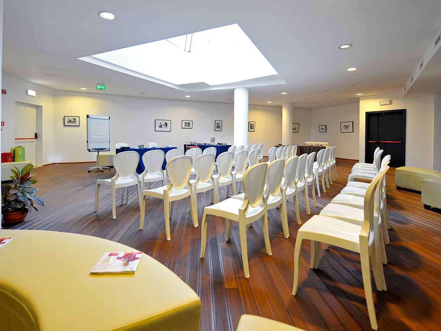Vergaderruimte — Mercure Olbia