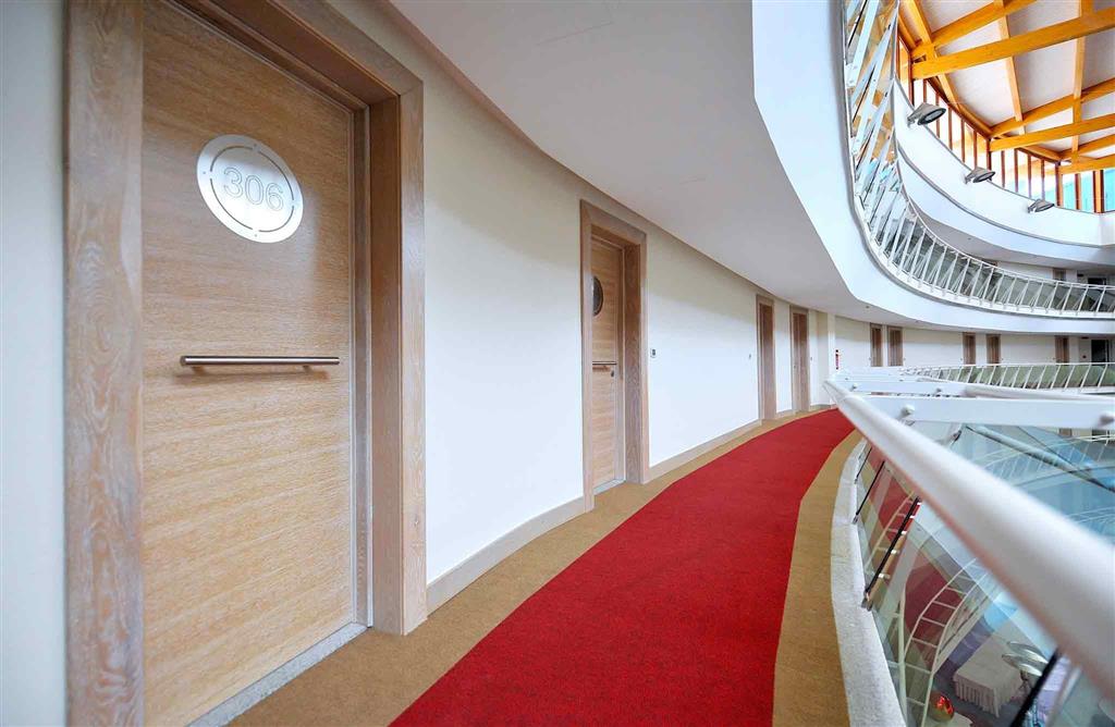 Luxe entreehal — Mercure Olbia