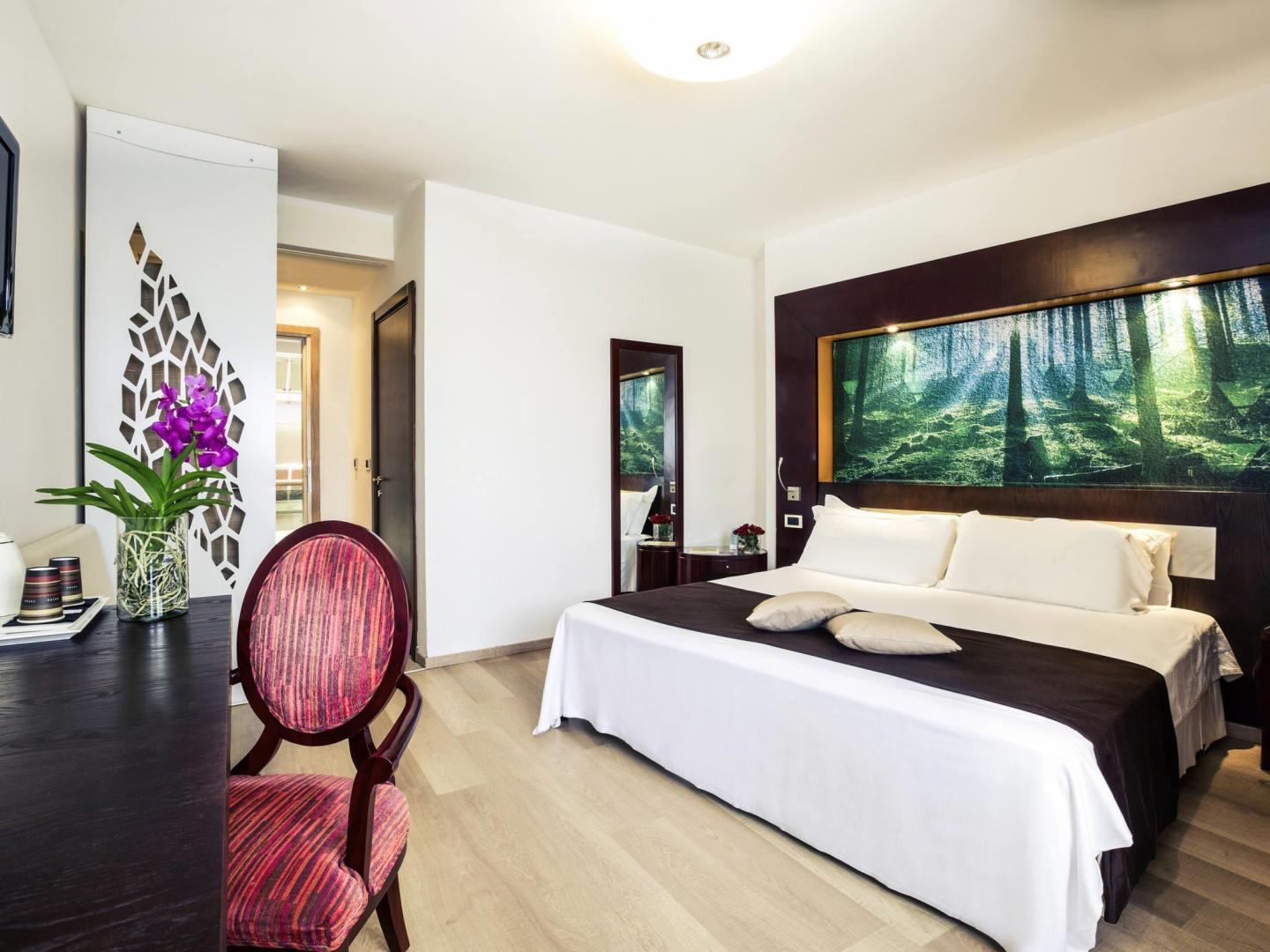 Suite met zithoek — Mercure Olbia