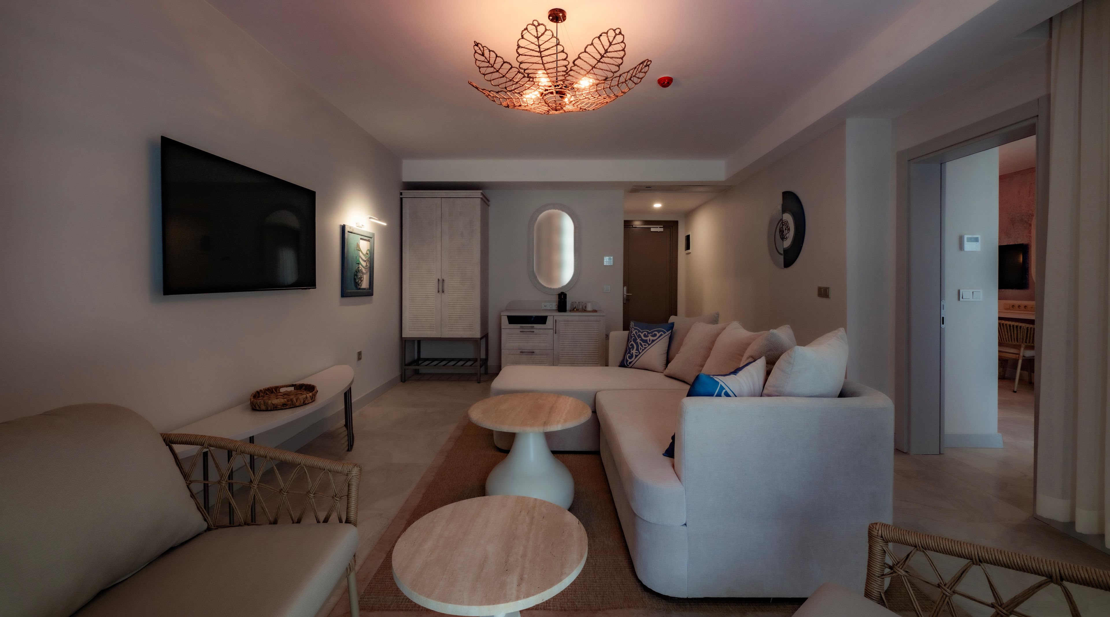 Relaxruimte met ligbedden — Suum Bodrum Hotel & Beach