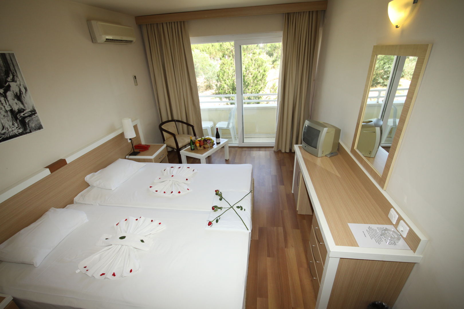Tuntas Beach Hotel Altinkum foto 16