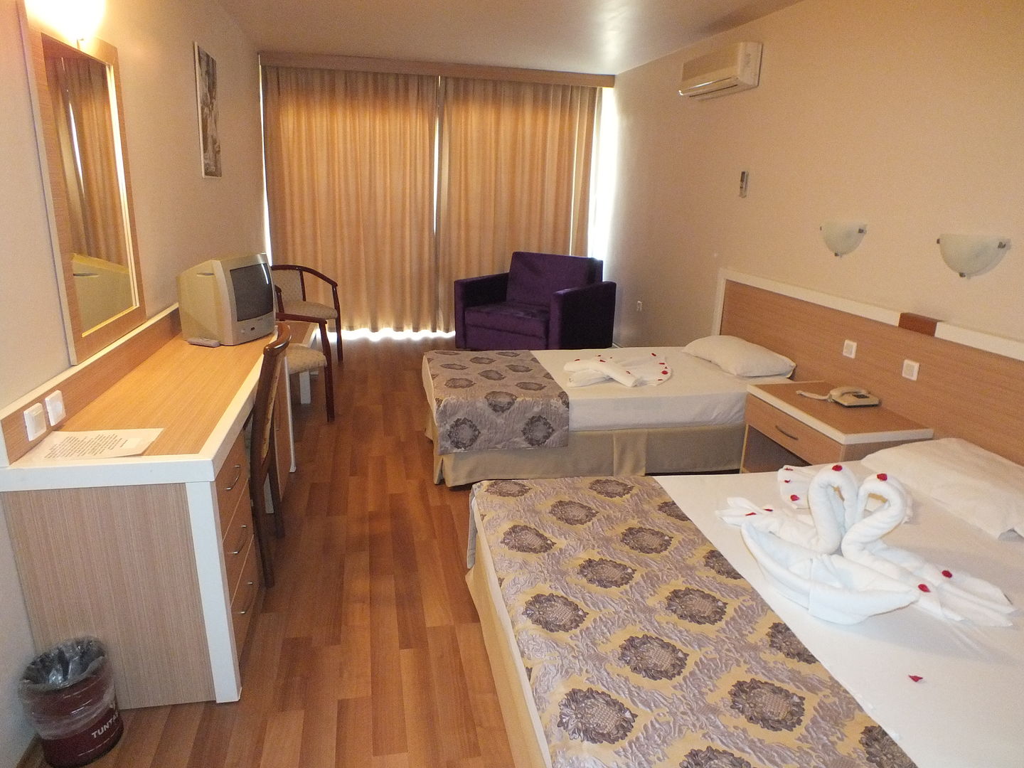 Tuntas Beach Hotel Altinkum foto 10