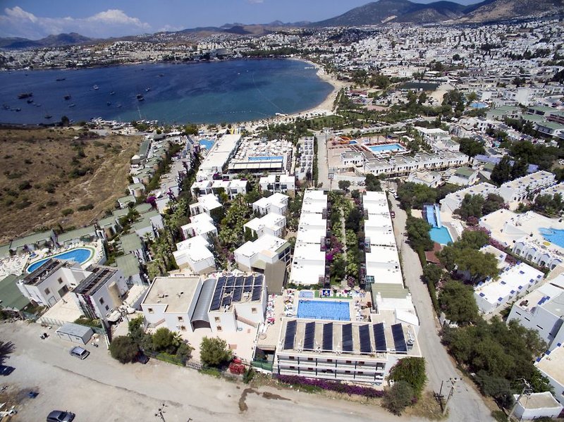 Jasmin Beach Hotel image 3