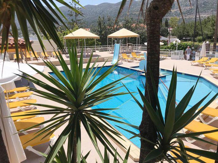 Amazones Villas Apartments