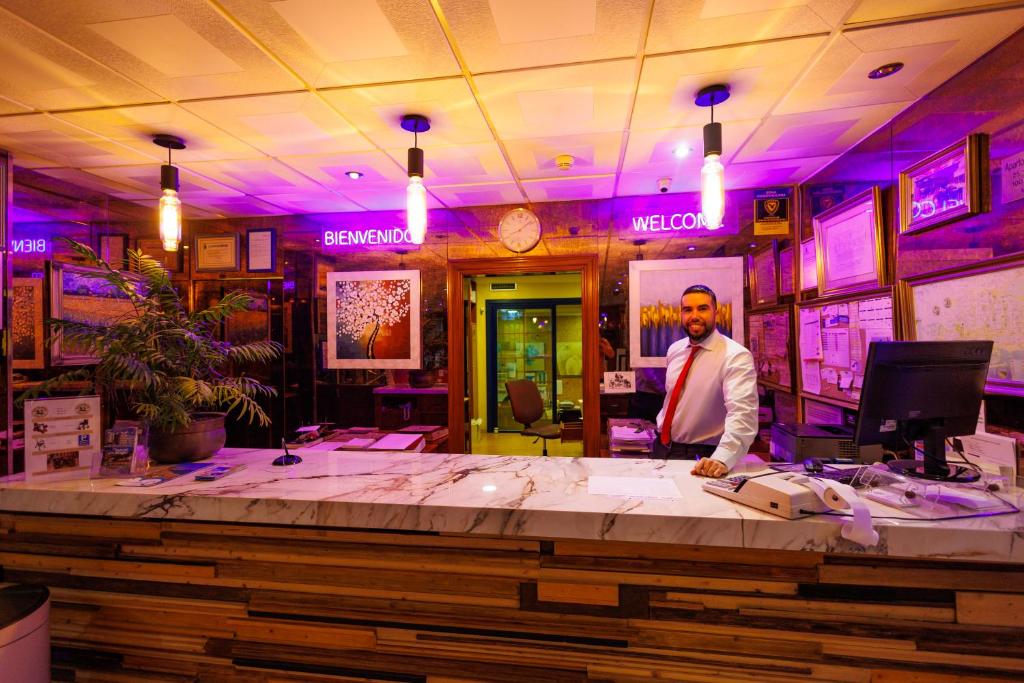 Apartamentos Jabega image 3