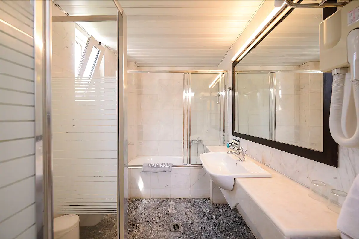 Vantaris Palace image 2