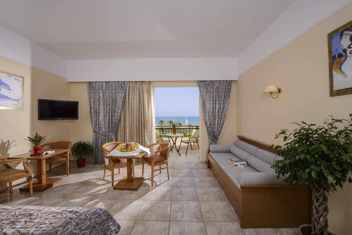 Vantaris Palace image 3