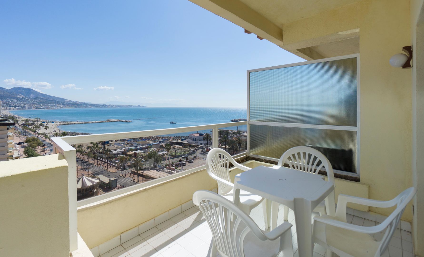 Hotel Apartamentos Pyr Fuengirola foto 15