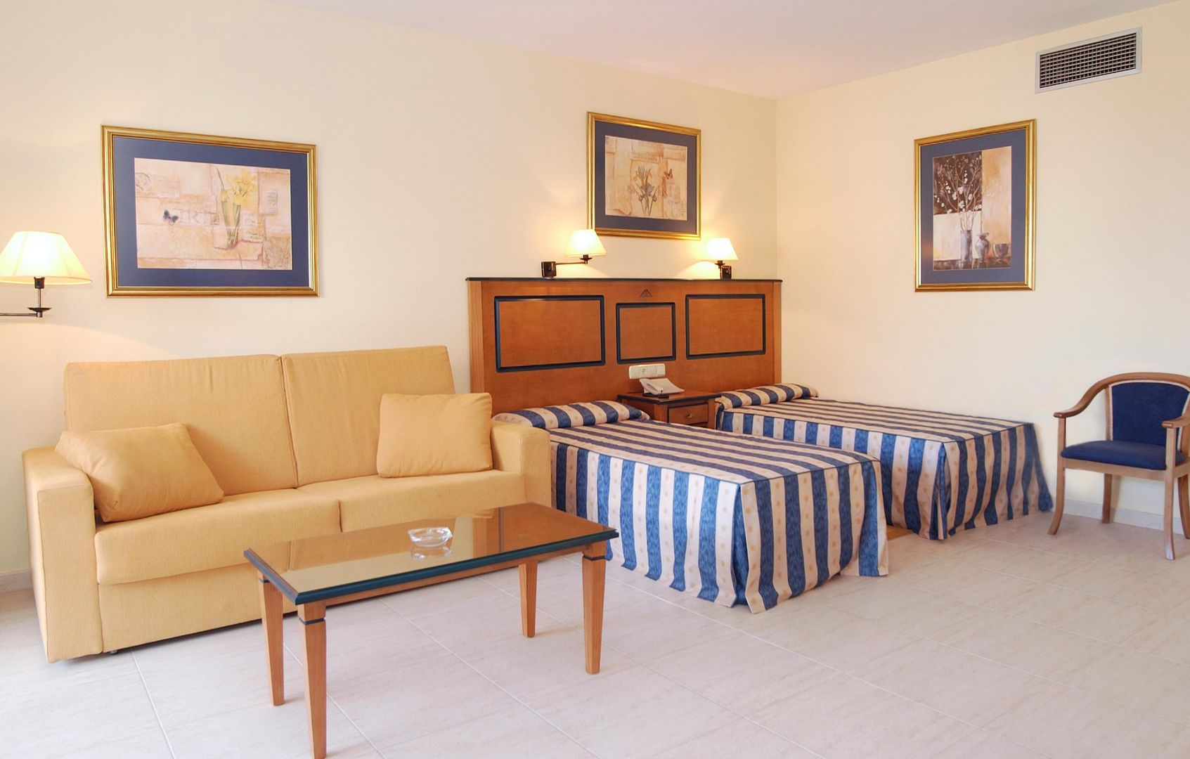 Hotel Apartamentos Pyr Fuengirola foto 12