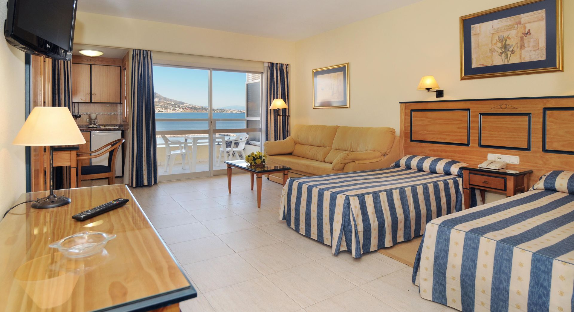 Hotel Apartamentos Pyr Fuengirola foto 13