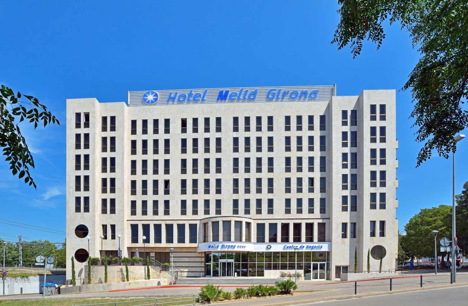 Best Western Premier CMC Girona image 1