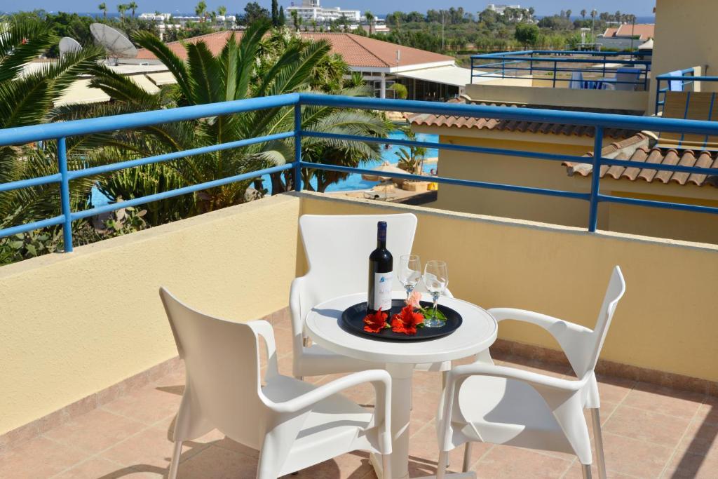 The Makronisos Holiday Village foto 22
