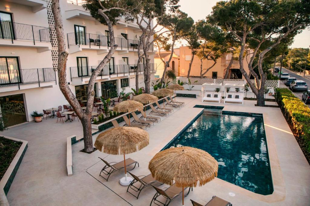 Hotel Santanyi Port image 0