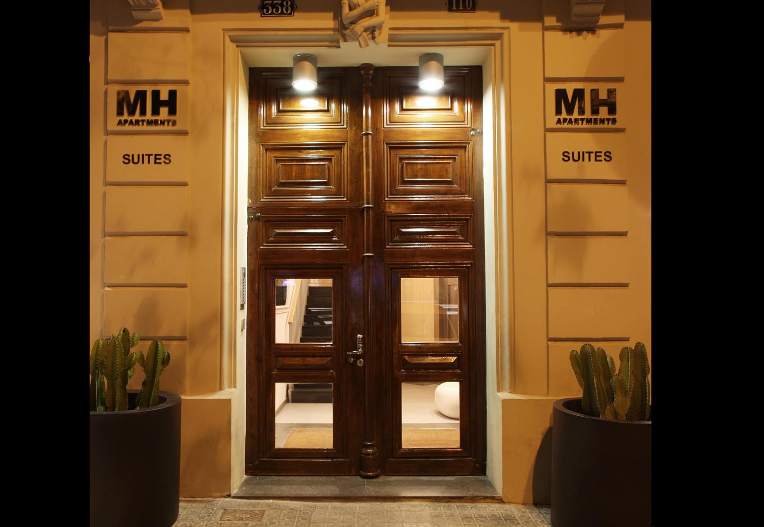 MH Apartments Suites image 3