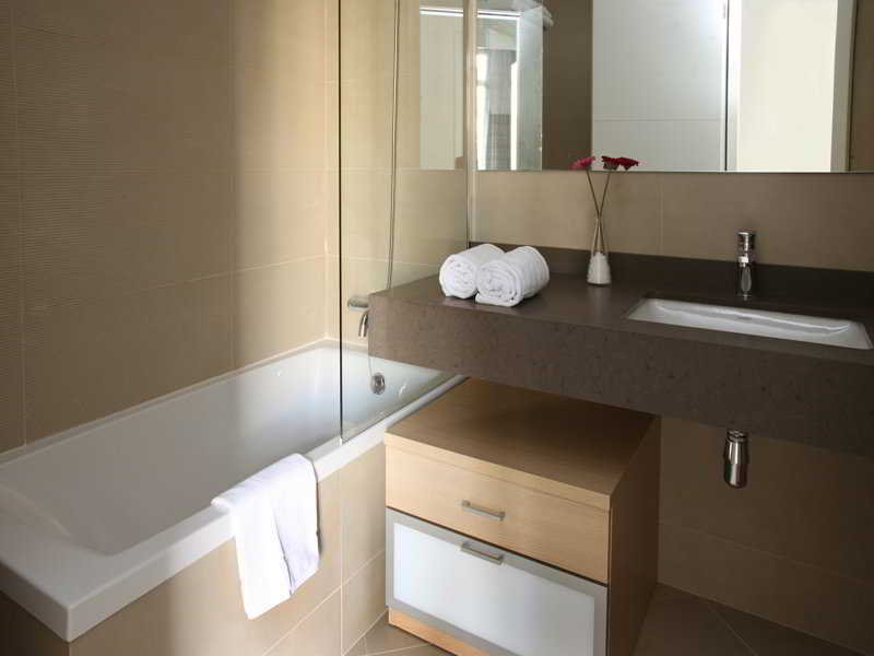 MH Apartments Suites foto 7