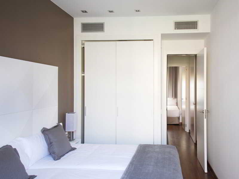 MH Apartments Suites foto 9