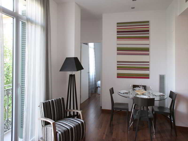 MH Apartments Suites image 1