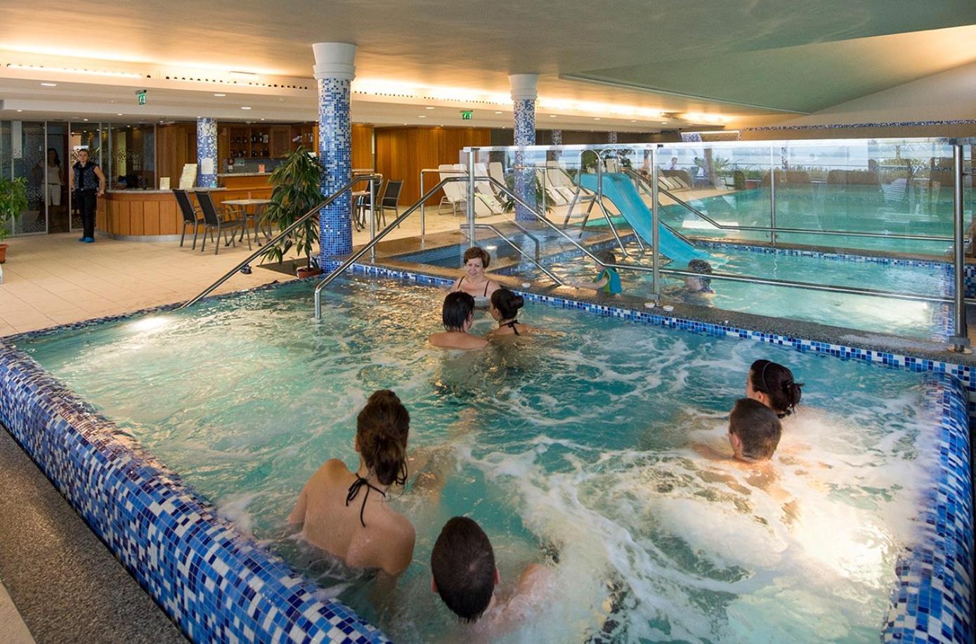 Zenit Hotel Balaton foto 2