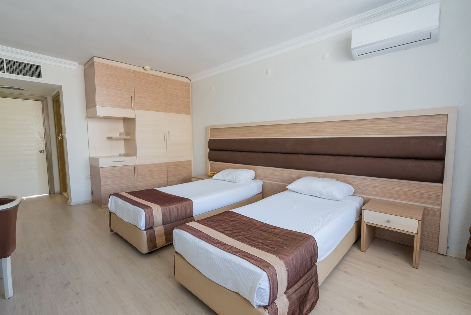 Hotel Caprea image 1