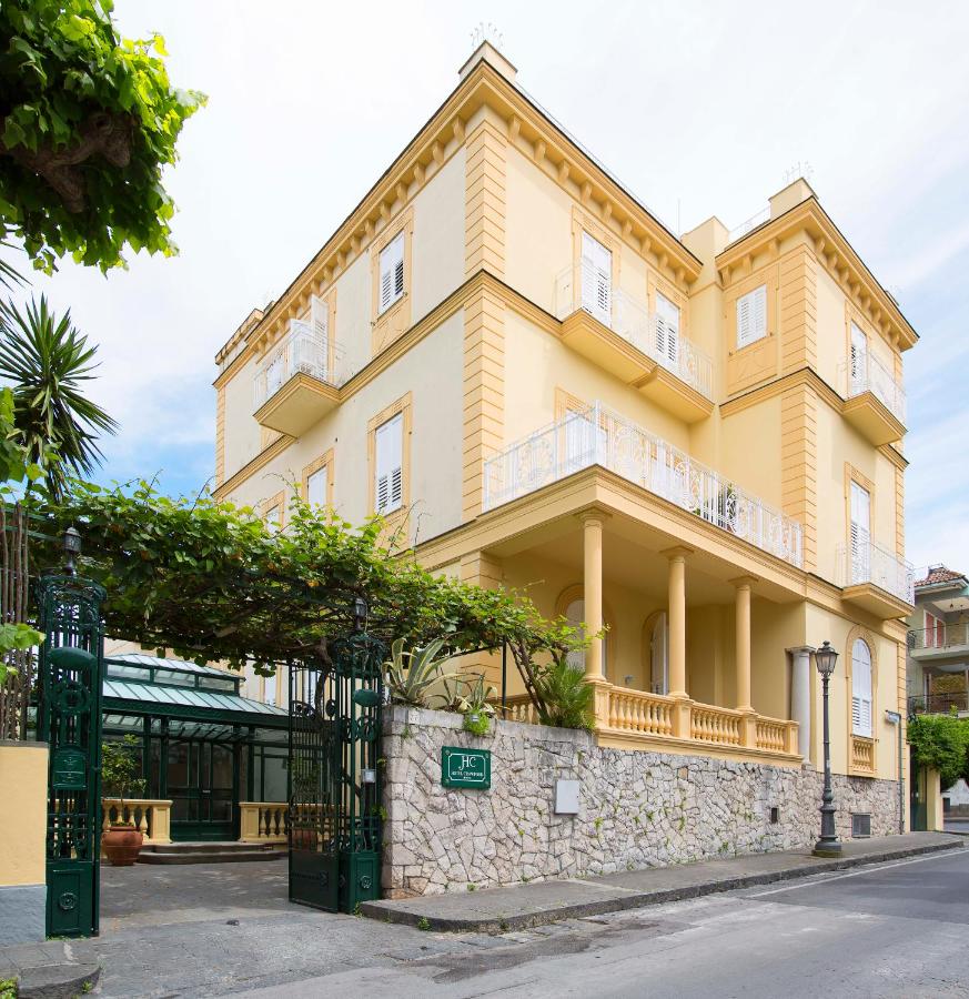 Hotel Crawford.