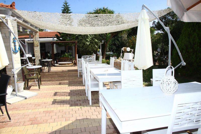 Latania Studios & Apartments in Stalis - foto 2