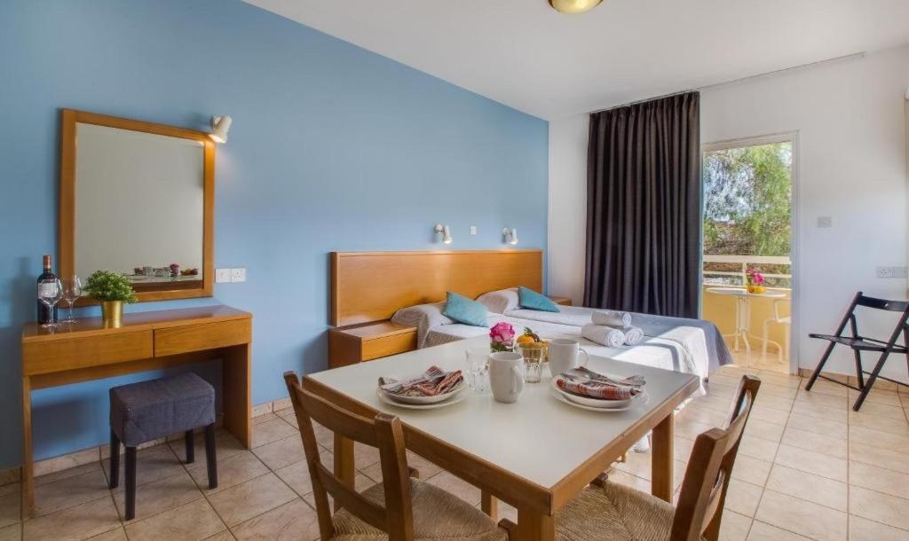 Captain Karas Holidays Apartments foto 16