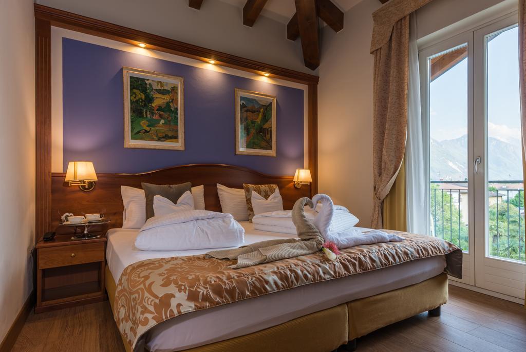 Hotel Riva del Garda Albergo Villa Nicolli foto 8
