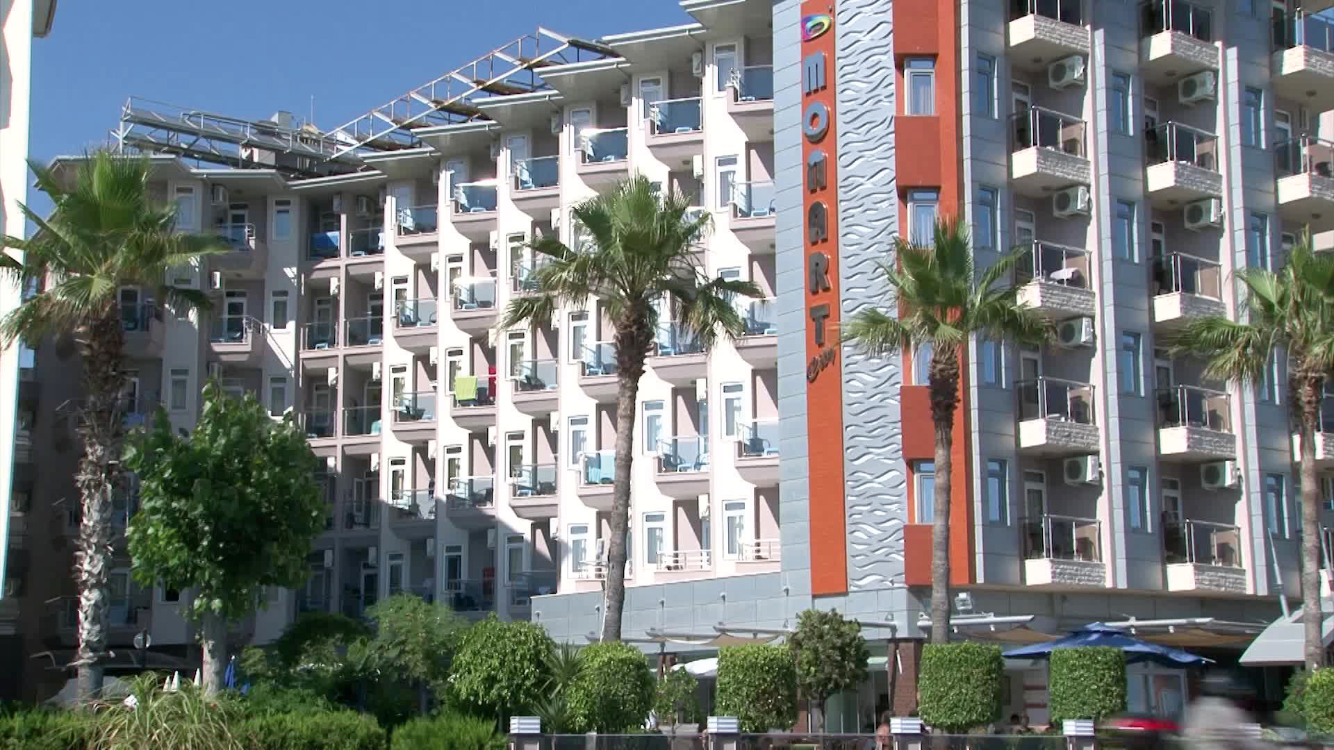 Monart City Hotel image 1