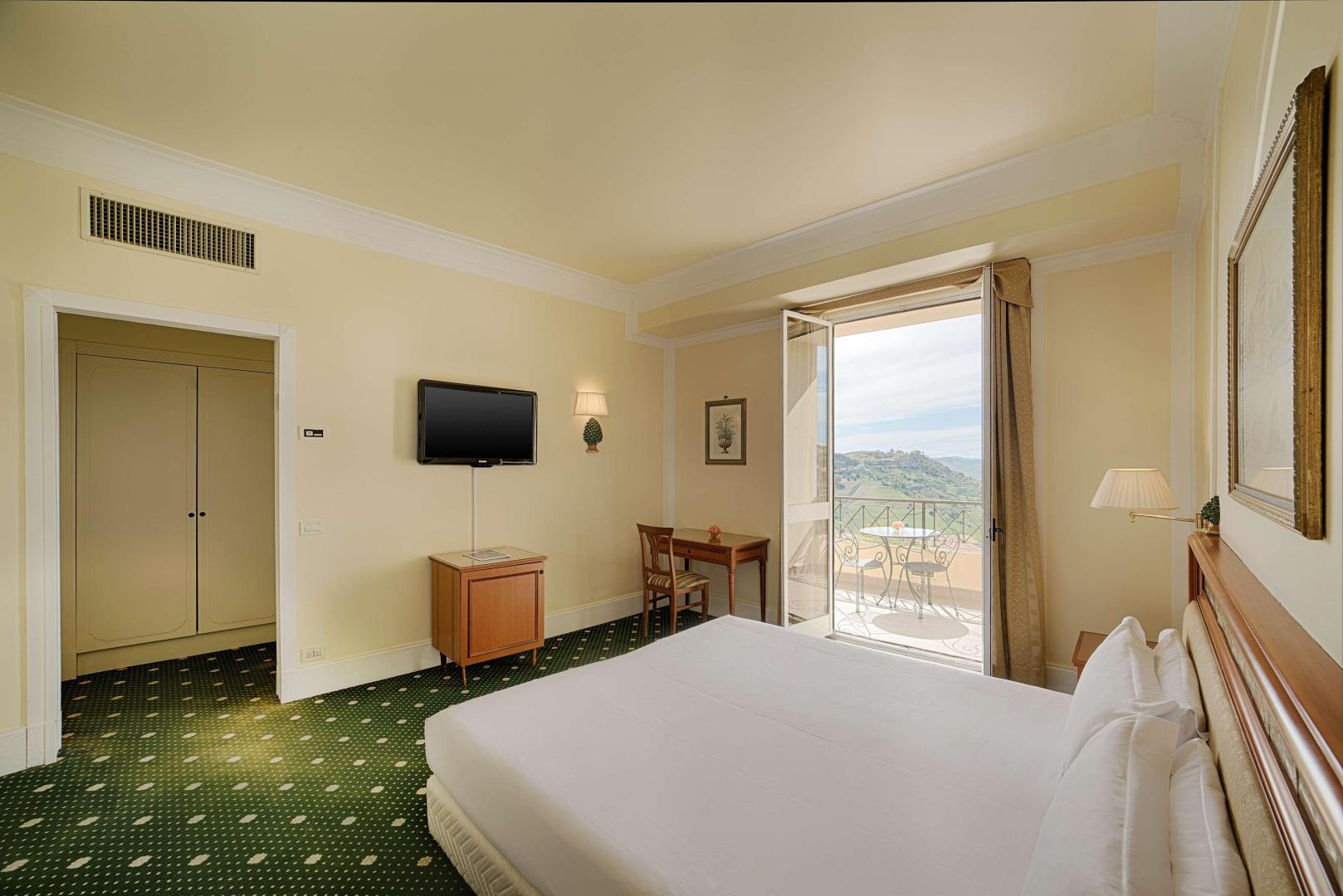 Hotel NH Caltagirone Villa San Mauro image 1