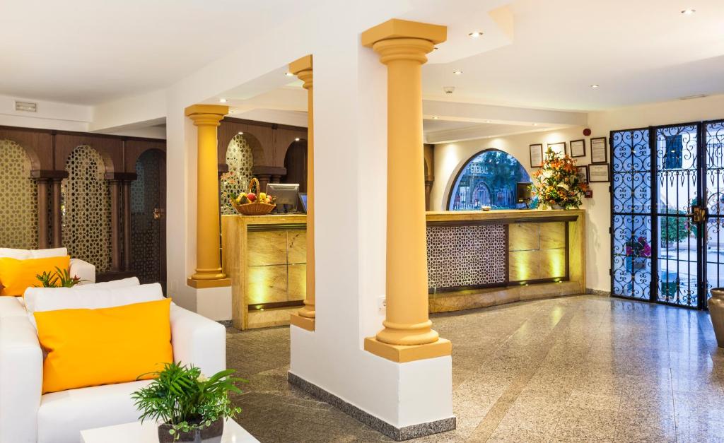 Globales Cortijo Blanco image 3