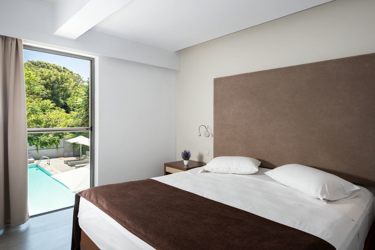 Oktober Downtown Boutique Hotel image 1