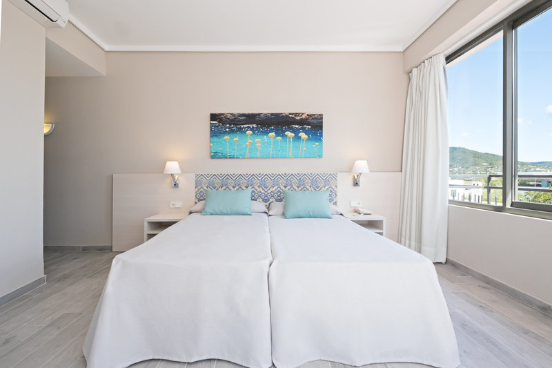 azuLine Hotel Llevant foto 43