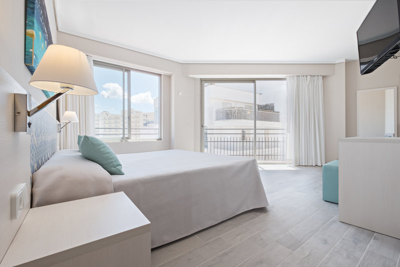 azuLine Hotel Llevant foto 22