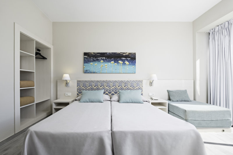 azuLine Hotel Llevant foto 19