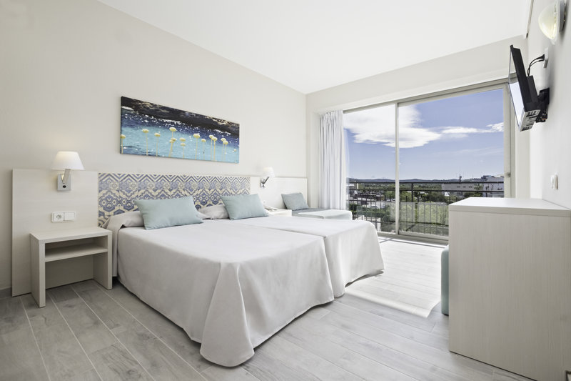 azuLine Hotel Llevant foto 46