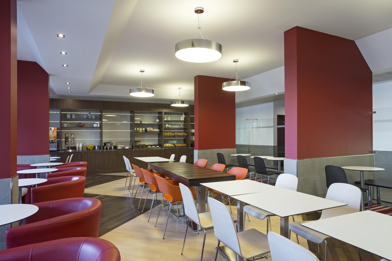 B&B HOTEL Trento image 2