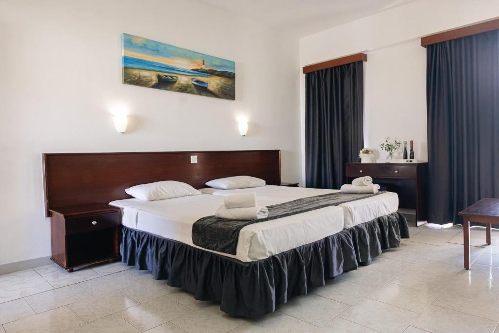 Windmills Hotel Apartments image 1