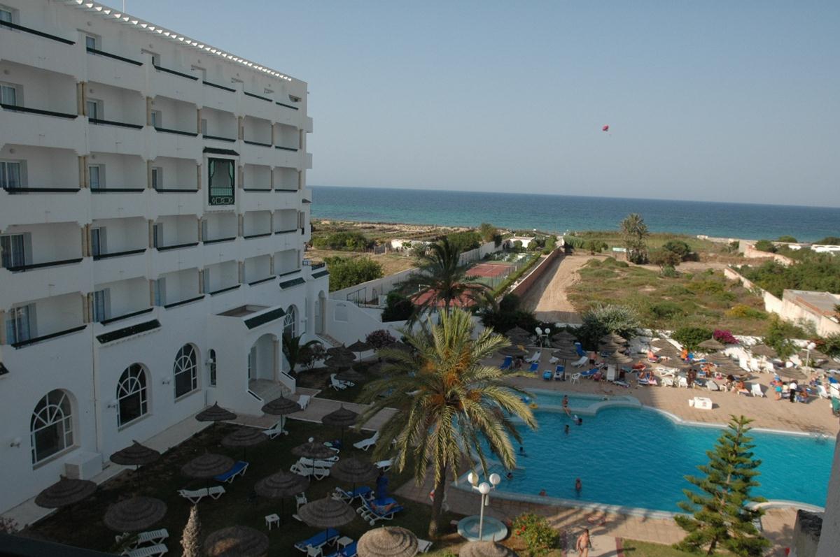 Hotel Jinene image 1