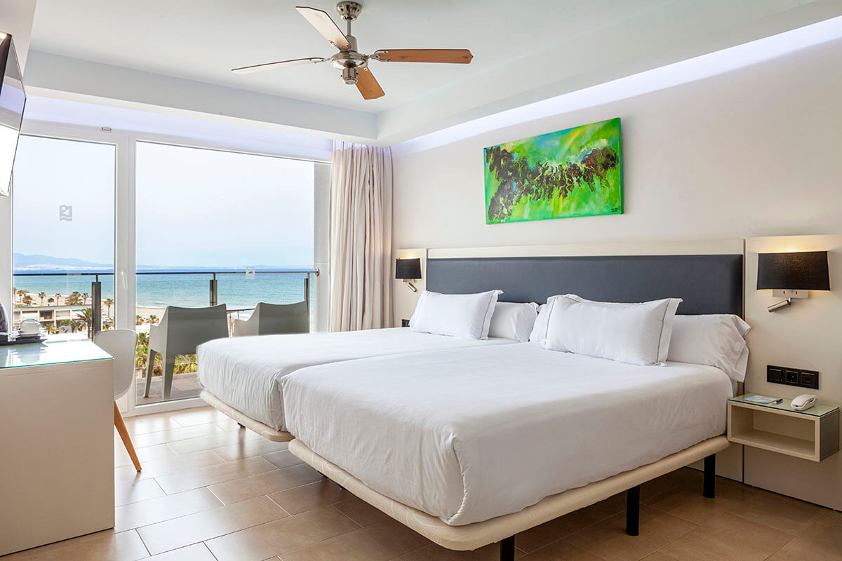 Playasol Hotel image 1
