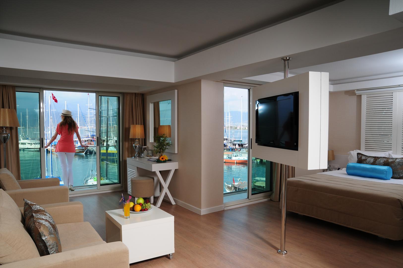 Alesta Yacht Hotel image 3