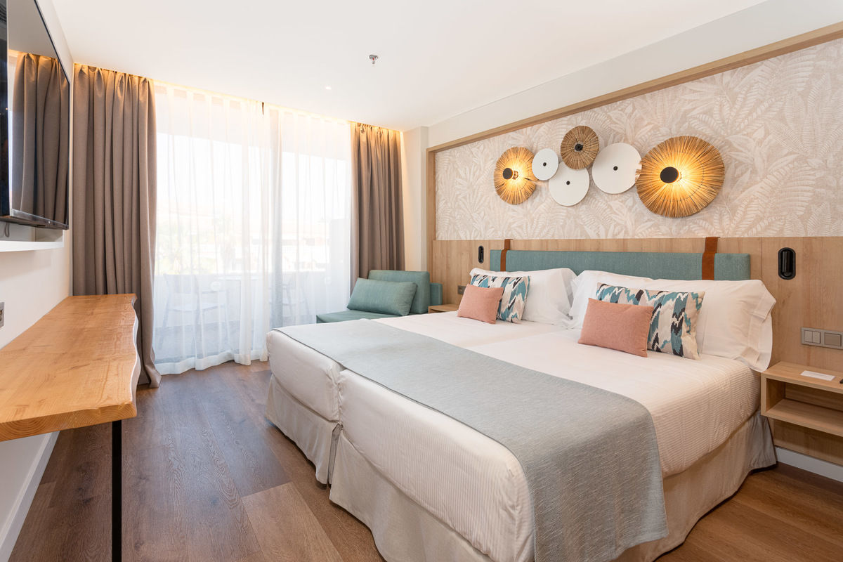 Hotel Mediterranean Palace image 2