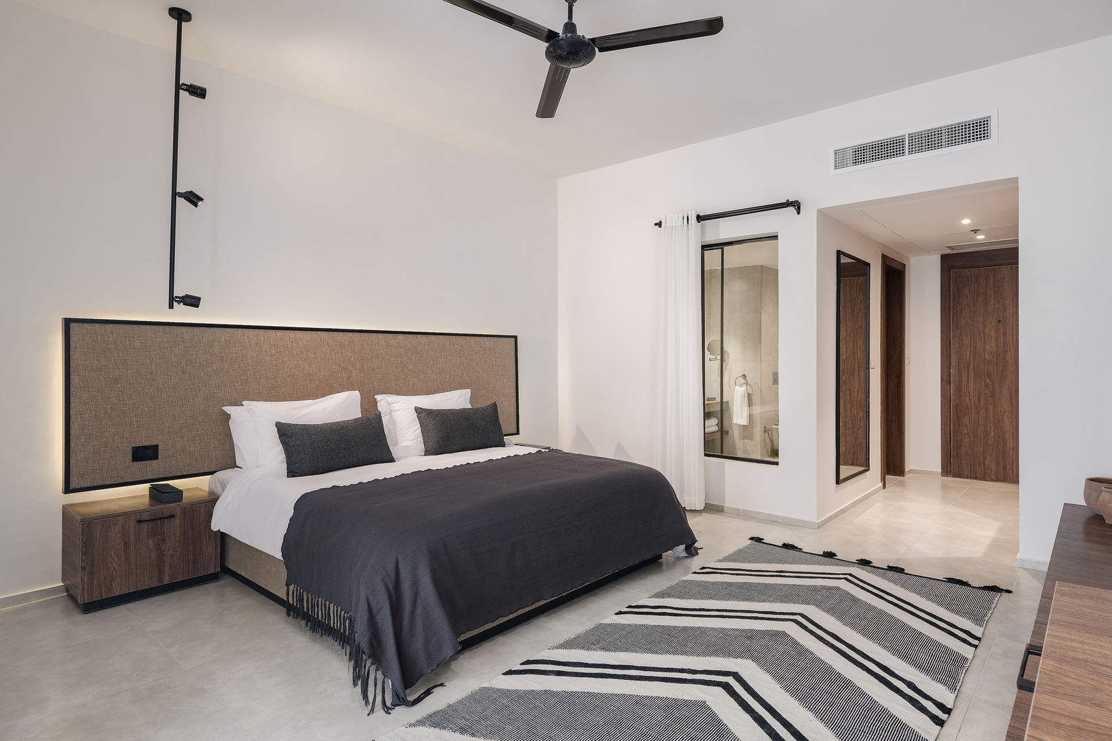 Serry Beach Resort image 1