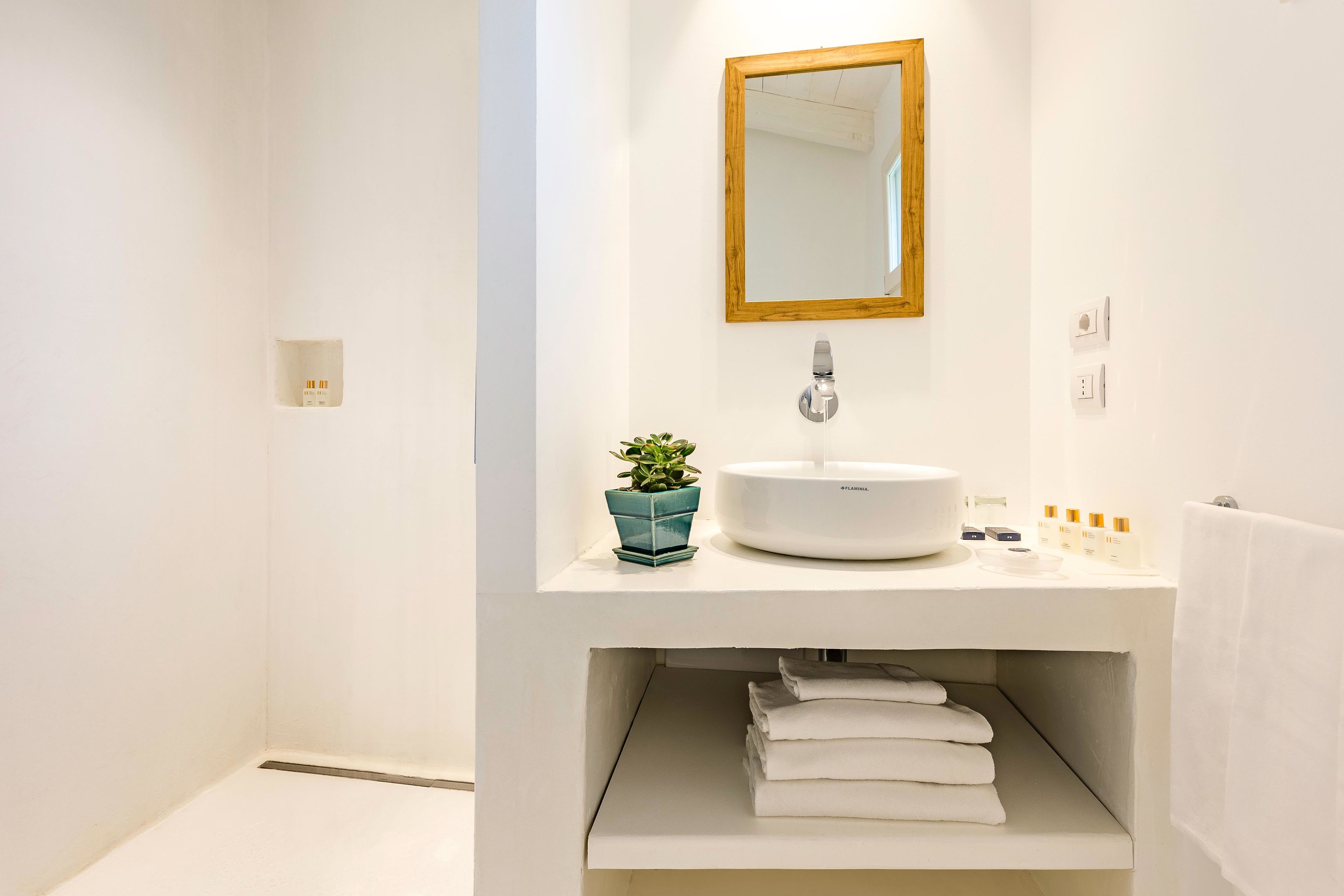 Baia Di Chia Resort Sardinia, Curio Collection by Hilton foto 48
