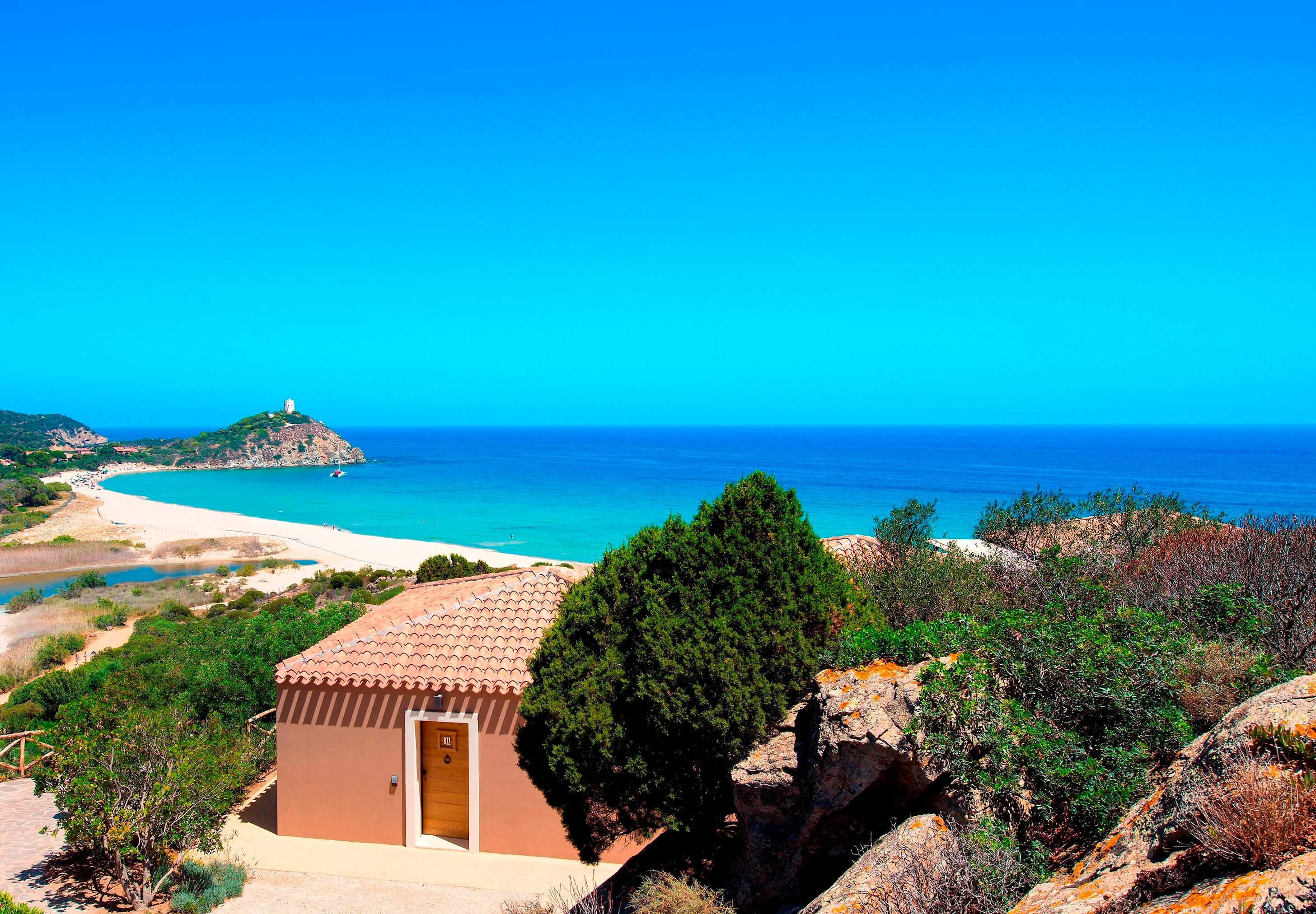 Baia Di Chia Resort Sardinia, Curio Collection by Hilton foto 18