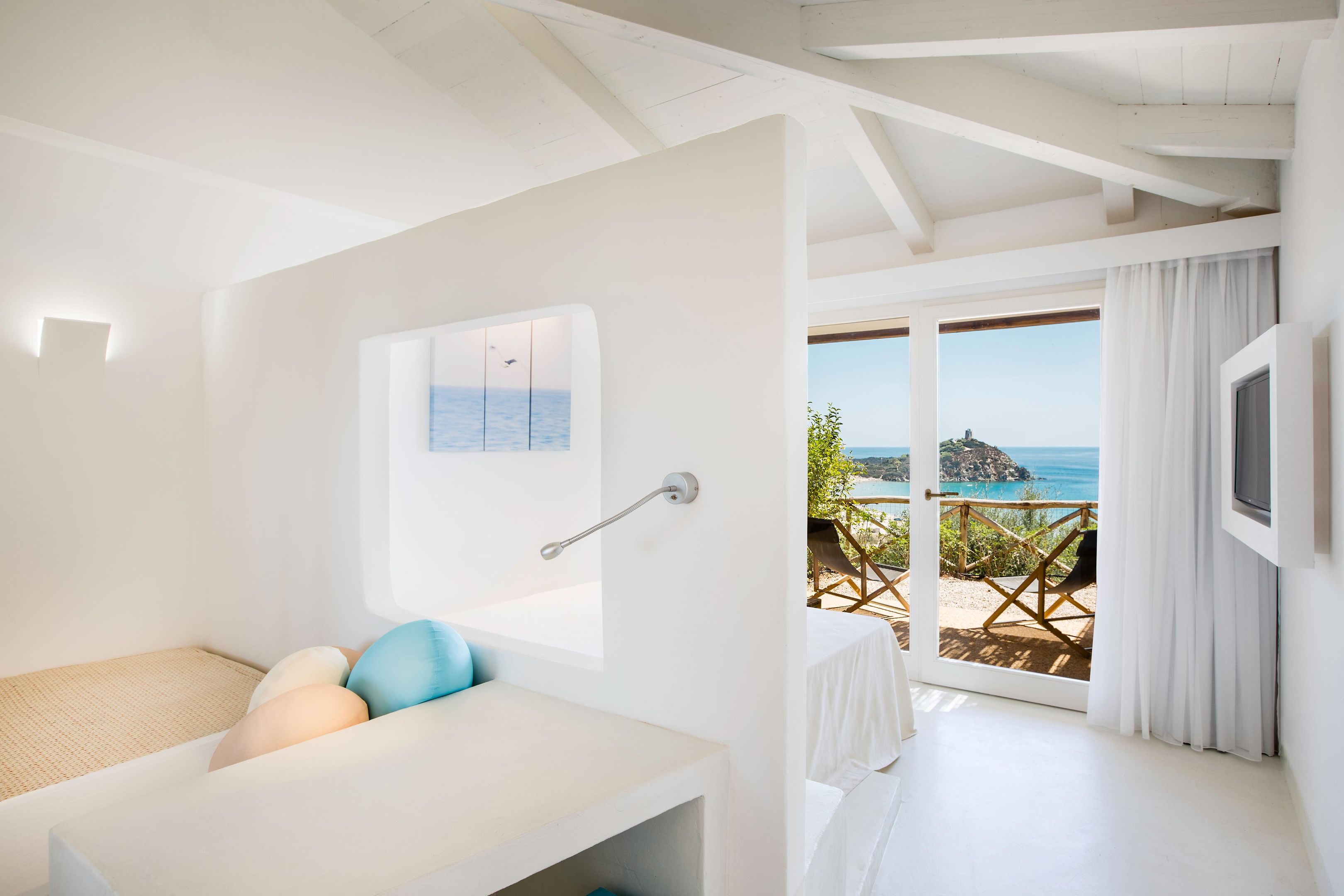 Baia Di Chia Resort Sardinia, Curio Collection by Hilton foto 33